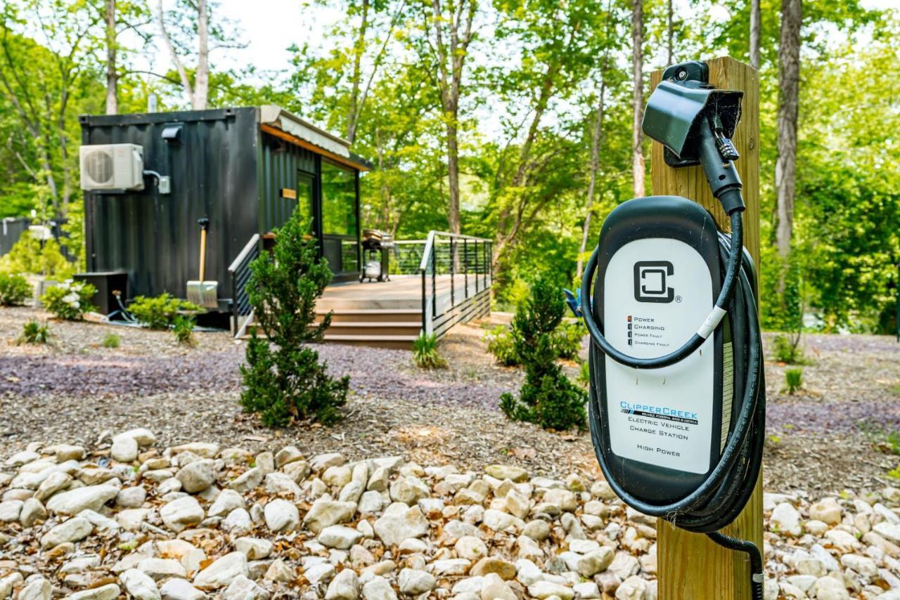 Riverside Tiny Cabin W Hot Tub, Fire Pit, & Kayaks Rileyville ภายนอก รูปภาพ